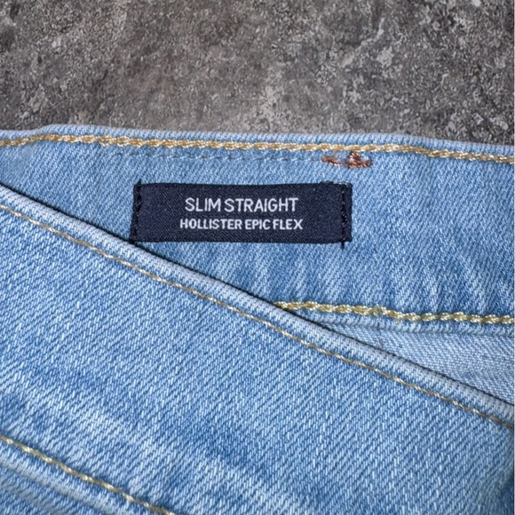 Hollister Slim Straight Jeans Distressed Light Wash Denim Size 32 - Picture 3 of 7